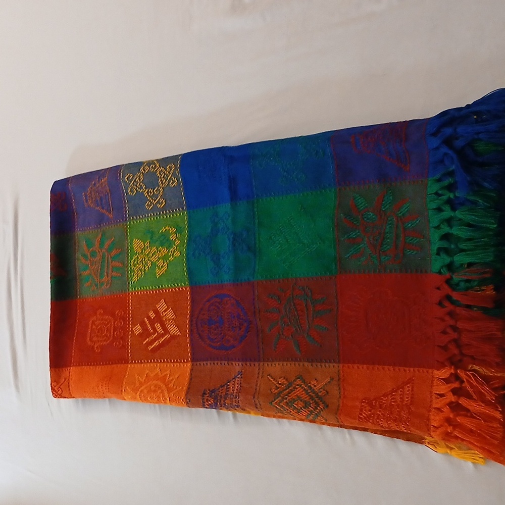 Colorblock Aztec Throw/ Tablecloth - Picture 10 of 12
